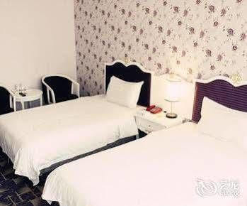 Chengdu Lilac Hotel Fei Cheng Branch Εξωτερικό φωτογραφία